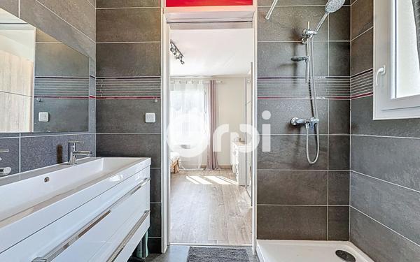 Maison à vendre    5 pièces • 120,17 m2 Marcellaz