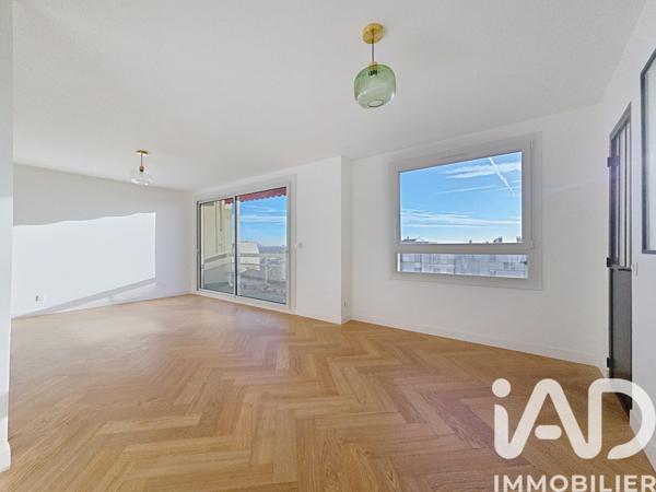 Appartement à vendre 5 pièces 93 m² Suresnes