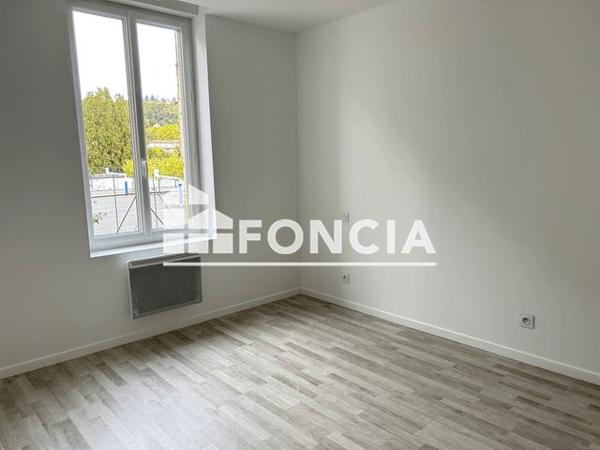 Location Appartement 3 pièces 56.1 m² - 21 RUE BAUDIN Agen 47000