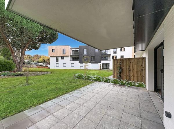 Élégant T4 de 128 m² avec Extérieurs et Stationnements, proche Parc Barbieux