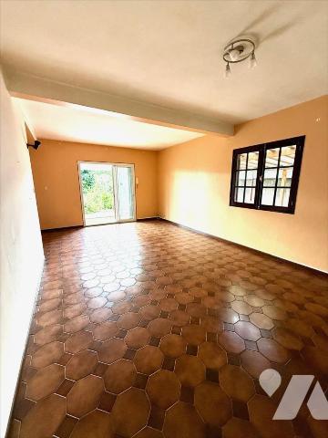 Au TAMPON Maison de ville Proche LYCEE ROLAND GARROS