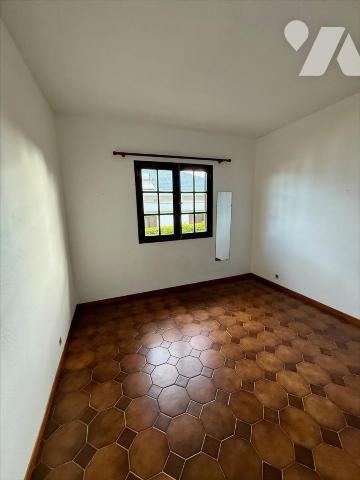 Au TAMPON Maison de ville Proche LYCEE ROLAND GARROS