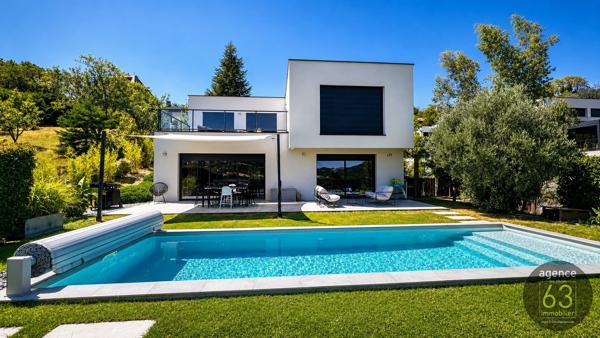 Superbe Maison Contemporaine, prestations Haut de Gamme, piscine