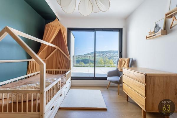 Superbe Maison Contemporaine, prestations Haut de Gamme, piscine