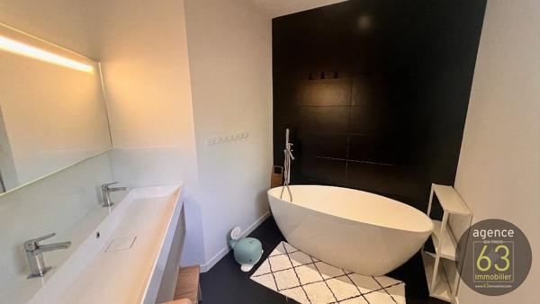Superbe Maison Contemporaine, prestations Haut de Gamme, piscine
