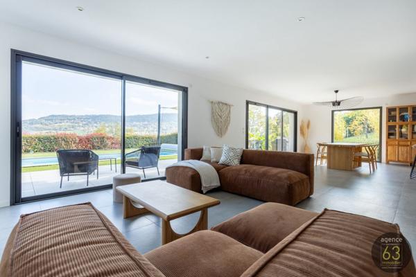 Superbe Maison Contemporaine, prestations Haut de Gamme, piscine