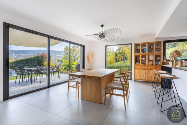 Superbe Maison Contemporaine, prestations Haut de Gamme, piscine