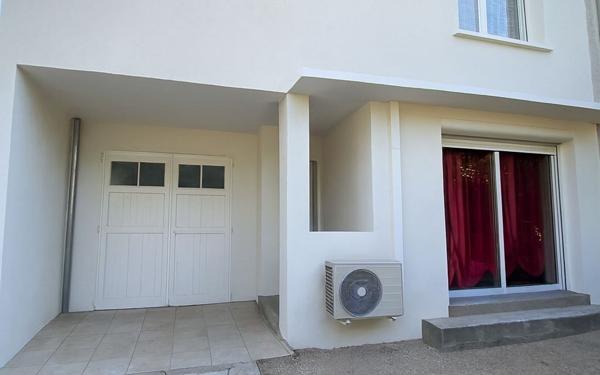 Maison à vendre    4 pièces •  Alès