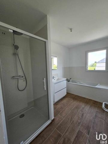 Maison 5 pièces de 118 m² à Bayeux (14400)