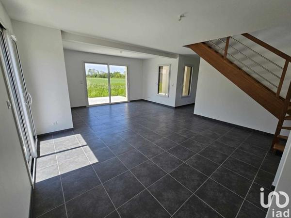 Maison 5 pièces de 118 m² à Bayeux (14400)