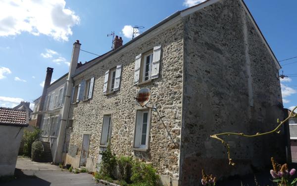 Maison à vendre    10 pièces •  Coulommiers