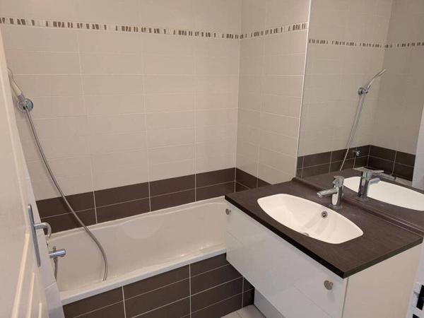 Appartement 2 pièces                                        - 69002 Lyon 2e  Arrondissement Réf : 4778