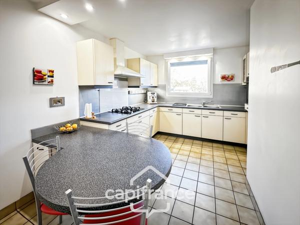 Maison 124 m² – Terrain 5 725 m² – Double garage – Parigné-le-Pôlin