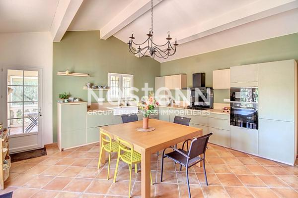 A VENDRE Maison  147 m2+ Veranda 25m2 + piscine + proche centre