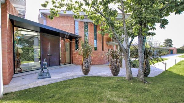 EXCLUSIVITÉ – 15MN TOULOUSE LUXUEUSE PROPRIÉTÉ CONTEMPORAINE + MAISON DE GARDIEN