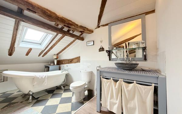 Maison à vendre    7 pièces • 225 m2 Aire-sur-l'Adour