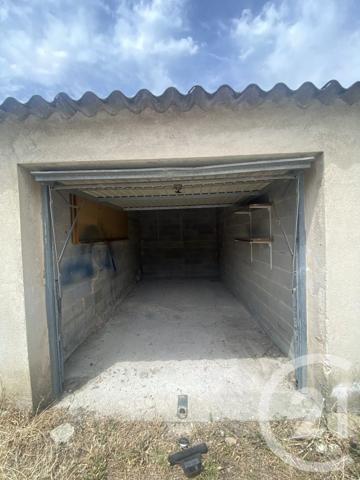 Parking à vendre  25 m 2   MARSEILLE  - 13011