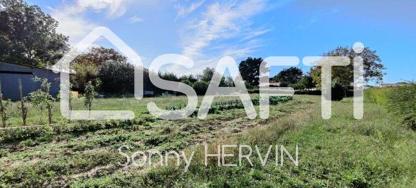 Terrain 1500m² constructible - LA GUITTIERE