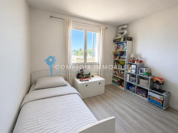 Villa 5 pièce(s) 3 chambre(s) 85 m²