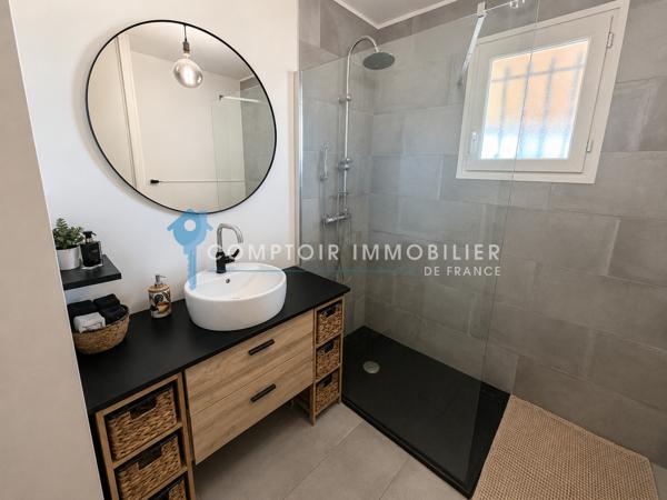 Villa 5 pièce(s) 3 chambre(s) 85 m²