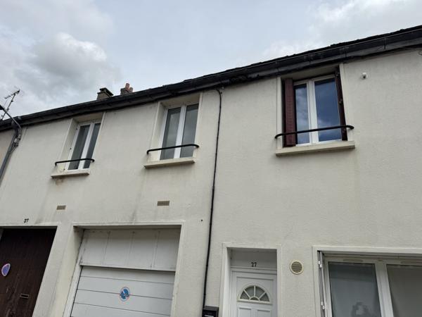 Angerville (91670) EXCLUSIVITÉ – Duplex T5 avec cour privée en plein centre d’Angerville !