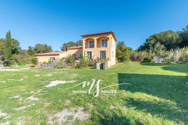 Villa de 230 m² - À PIED DE LA PLAGE