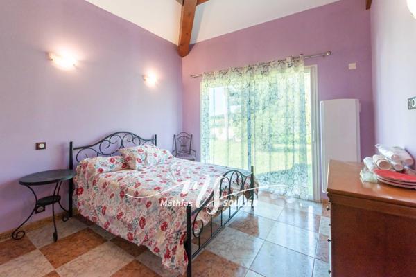 Villa de 230 m² - À PIED DE LA PLAGE