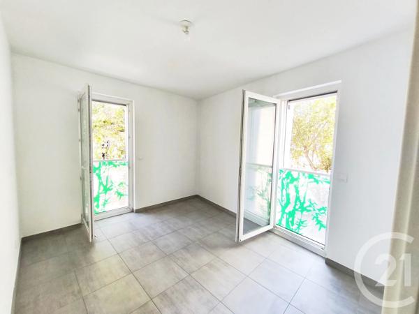 Appartement T3 à vendre  3 pièces - 53,50 m 2   TOULON  - 83