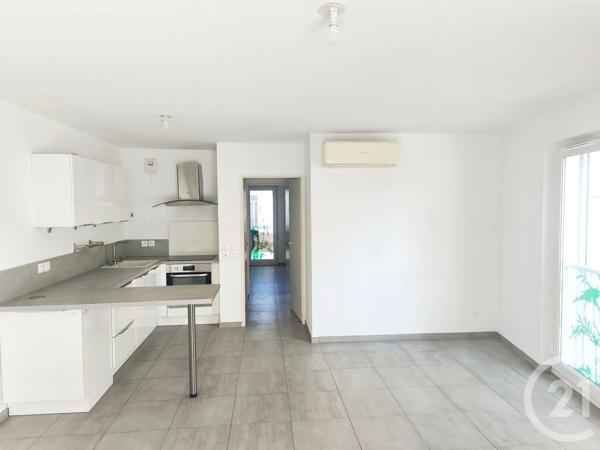 Appartement T3 à vendre  3 pièces - 53,50 m 2   TOULON  - 83