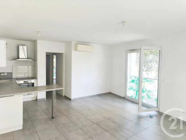 Appartement T3 à vendre  3 pièces - 53,50 m 2   TOULON  - 83