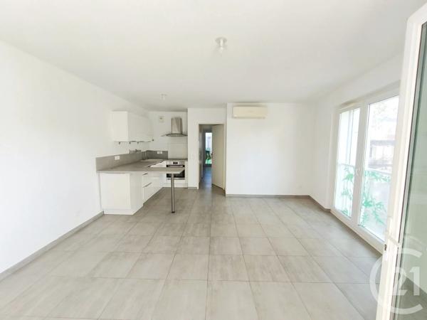 Appartement T3 à vendre  3 pièces - 53,50 m 2   TOULON  - 83