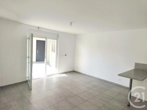 Appartement T3 à vendre  3 pièces - 53,50 m 2   TOULON  - 83