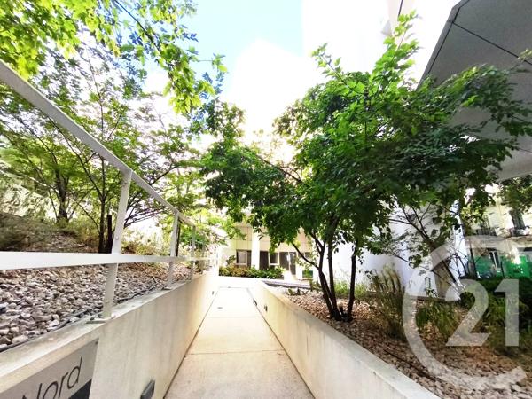 Appartement T3 à vendre  3 pièces - 53,50 m 2   TOULON  - 83