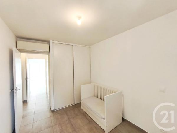 Appartement T3 à vendre  3 pièces - 53,50 m 2   TOULON  - 83