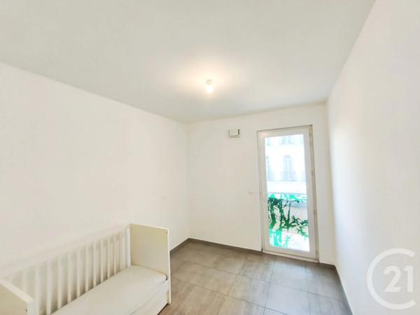 Appartement T3 à vendre  3 pièces - 53,50 m 2   TOULON  - 83