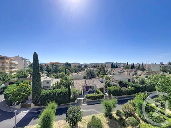 Appartement T3 à vendre  3 pièces - 69,66 m 2   FREJUS  - 83