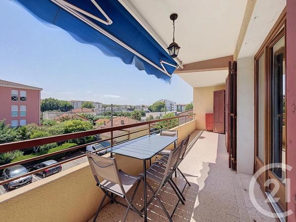 Appartement T3 à vendre  3 pièces - 69,66 m 2   FREJUS  - 83
