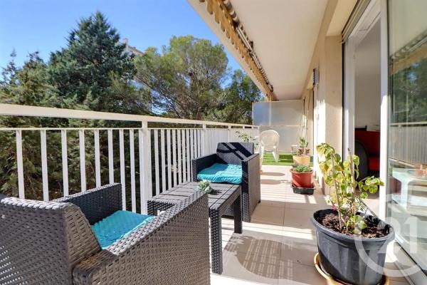 Appartement T3 à vendre  3 pièces - 69,66 m 2   FREJUS  - 83