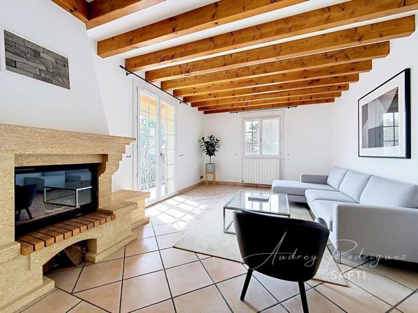 Maison rénovée – Charme, confort et calme