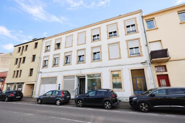 Superbe local commercial