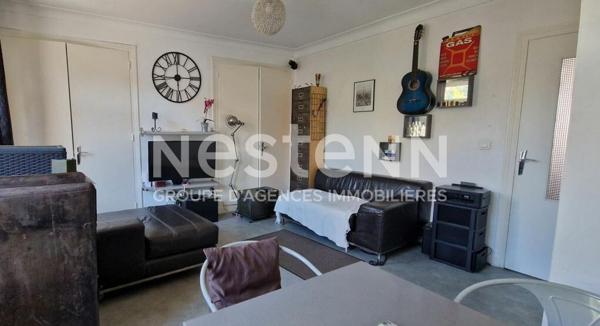 EXCLUSIVITE !Immeuble  avec local commercial  et un duplex dans centre ville Yssingeaux