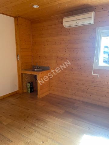 EXCLUSIVITE !Immeuble  avec local commercial  et un duplex dans centre ville Yssingeaux