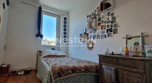 EXCLUSIVITE !Immeuble  avec local commercial  et un duplex dans centre ville Yssingeaux