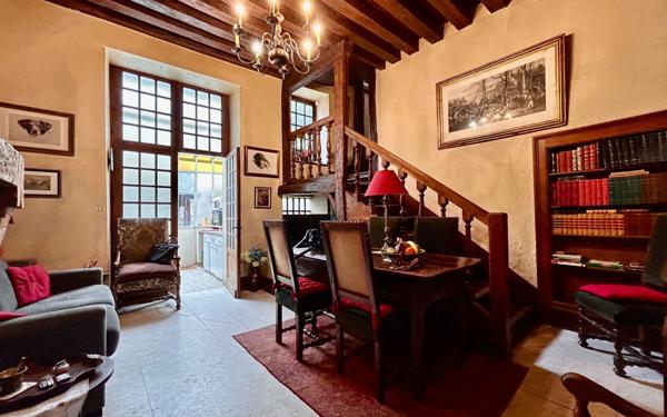 Maison à vendre    5 pièces • 105,21 m2 Blois