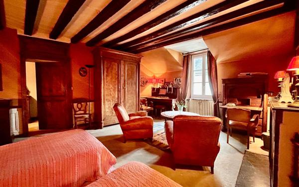 Maison à vendre    5 pièces • 105,21 m2 Blois