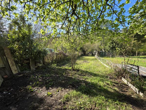 Terrain de loisirs au bord du Clain