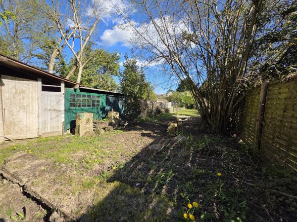 Terrain de loisirs au bord du Clain