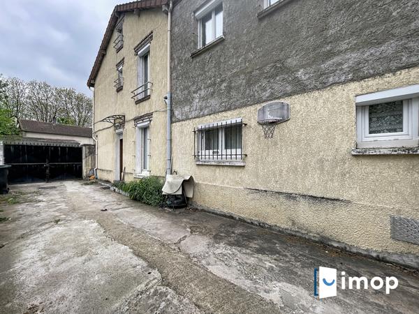 Maison de 79m2 - 2 chambres - proche RER E Rosny centre