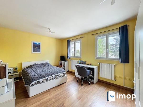 Maison de 79m2 - 2 chambres - proche RER E Rosny centre