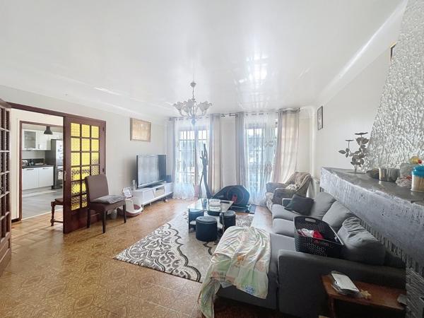 Maison 7 pièce(s) 141 m2